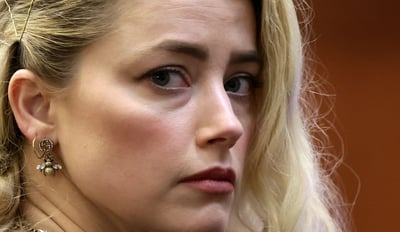 Jueza formaliza orden para que Amber Heard pague 10 mdd por difamar a Johnny Depp