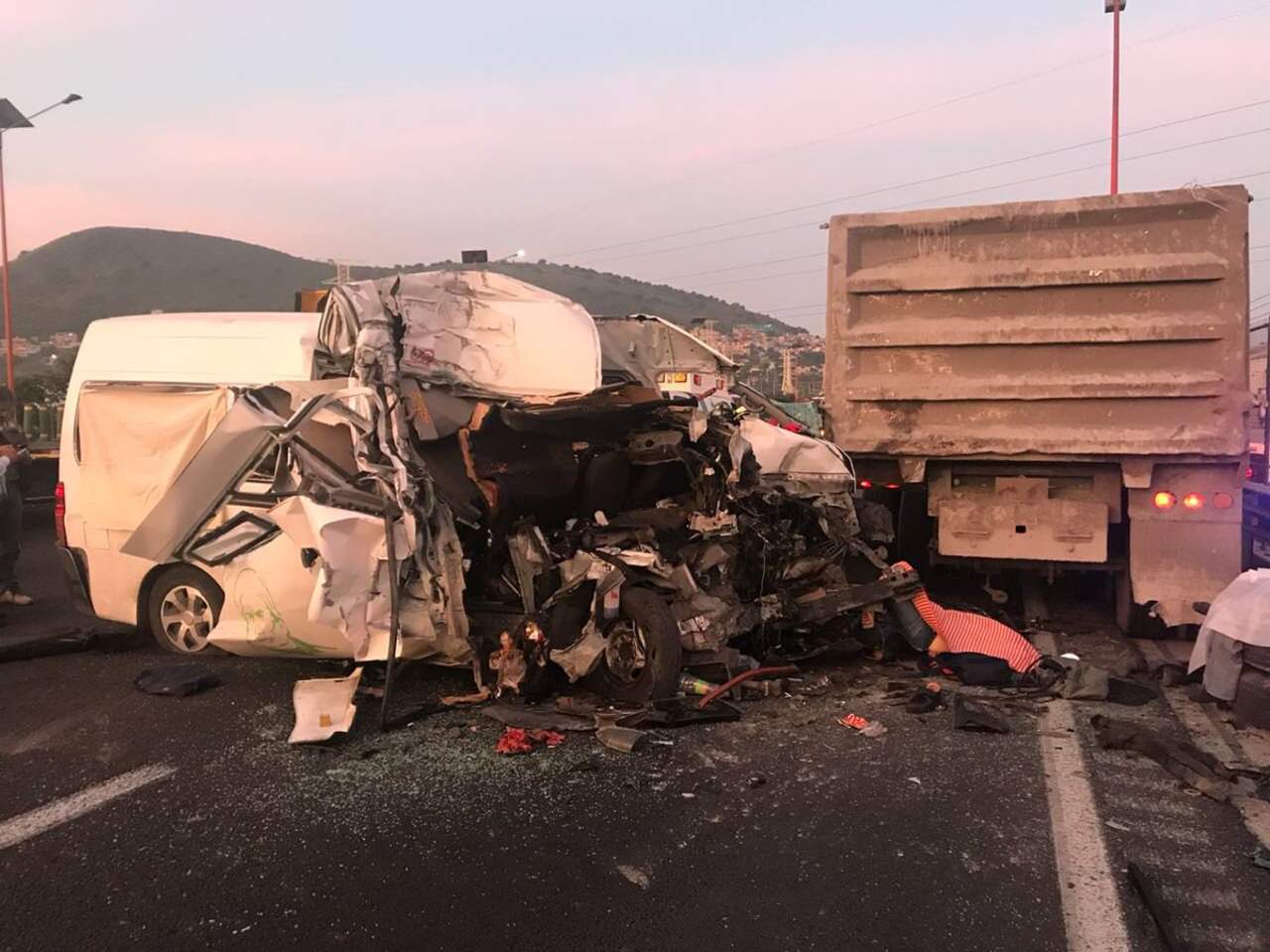 Choque en autopista MéxicoPachuca deja 12 muertos