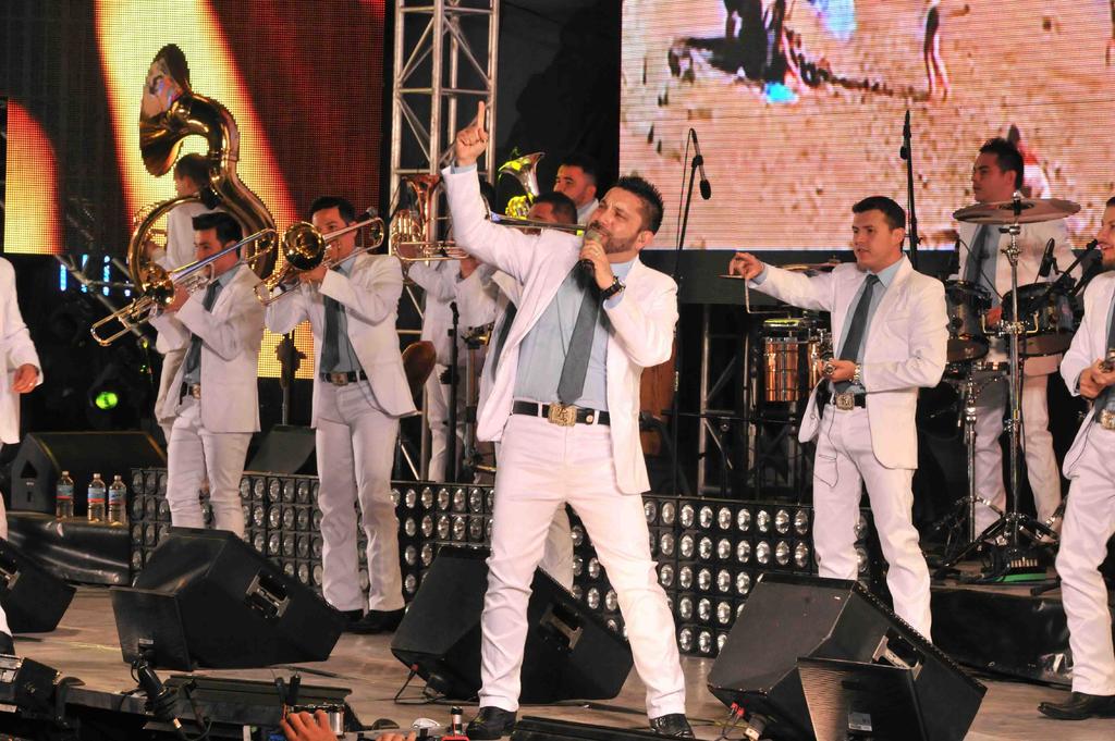 Dos integrantes de Banda El Recodo dan positivo a COVID19