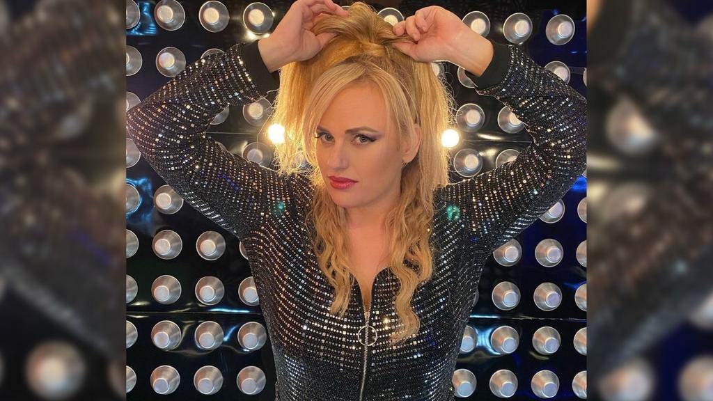 Rebel Wilson Sorprende Posando En Lenceria Tras Bajar De Peso