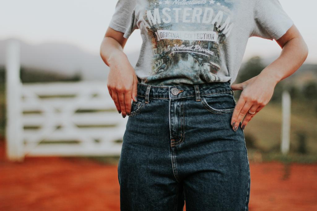 Crea tus propios 'Mom Jeans' con poco presupuesto