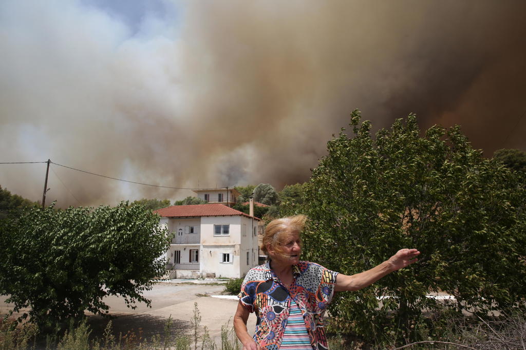 Los incendios en Grecia amenazan la antigua Olimpia