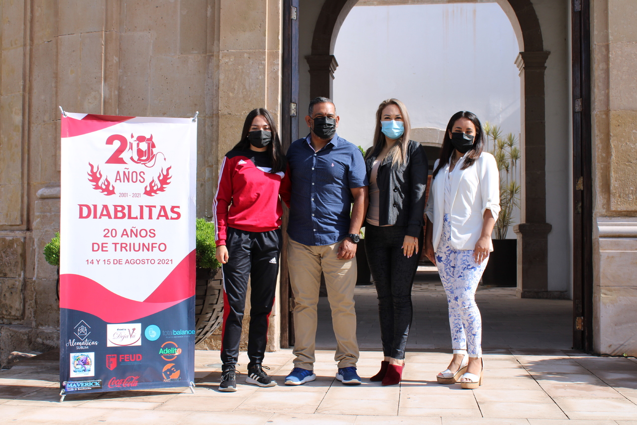 20 años de diabluras - Vimarsana News