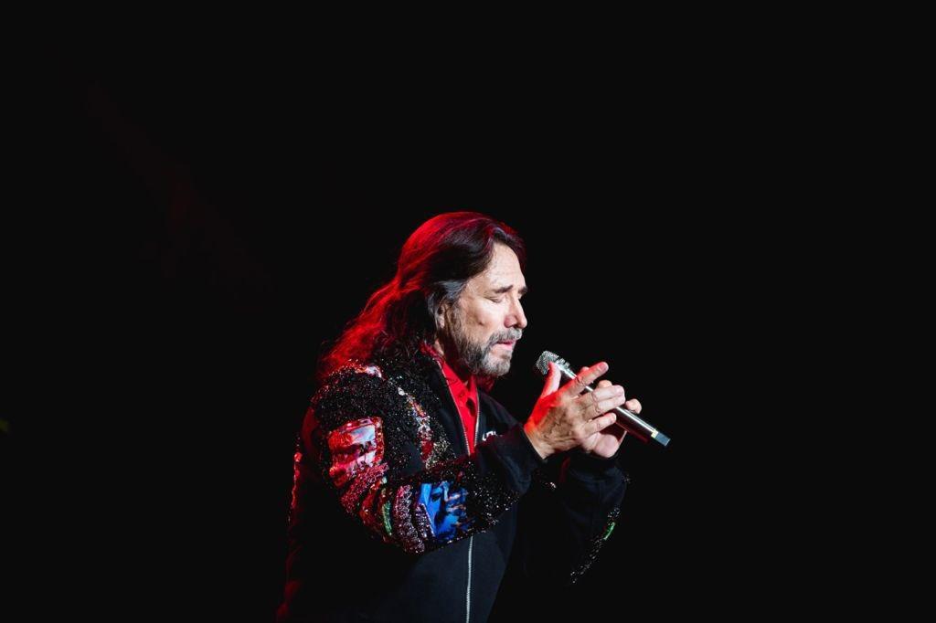Los Bukis vuelven al escenario tras 25 años - Vimarsana News