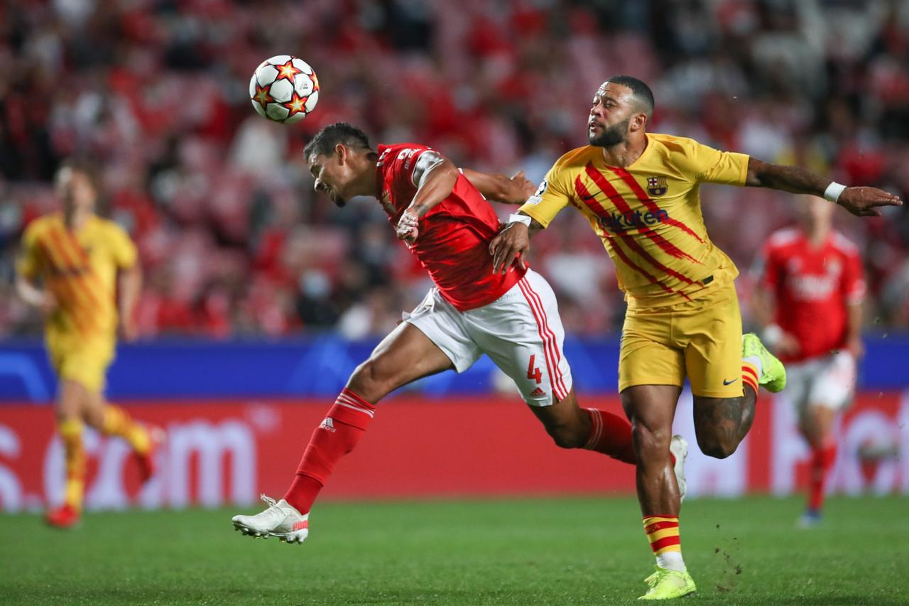 Benfica se muestra superior y derrota al Barcelona - Vimarsana News