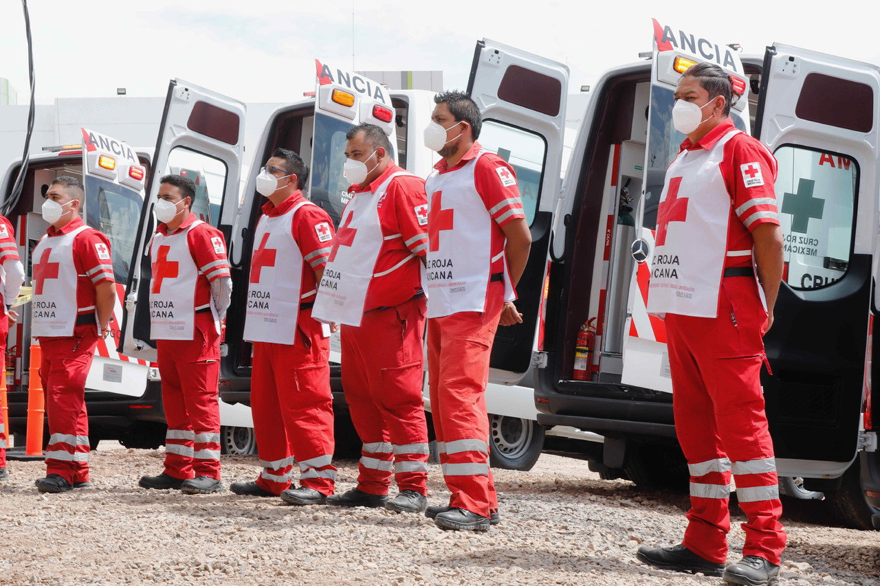 Entregan reconocimiento a la Cruz Roja Mexicana