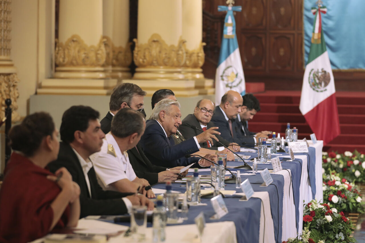 México ofrecerá CURP a migrantes de Guatemala y Belice