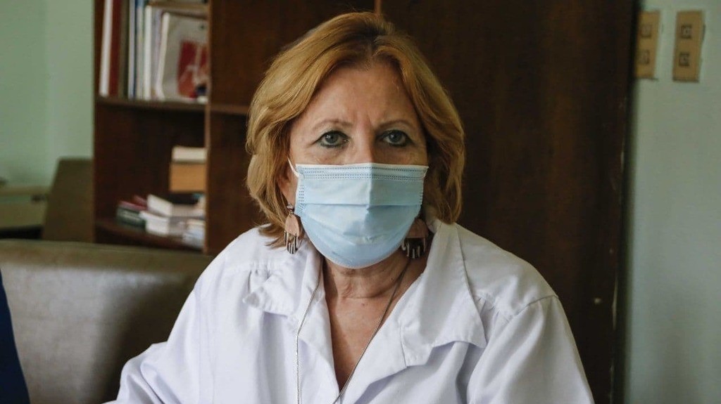 La cubana María Guzmán recibe un premio de la Unesco para las cientificas